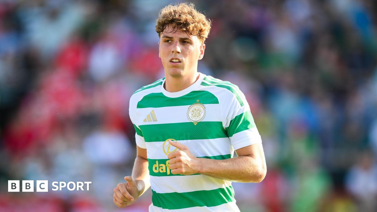 Arne Engels in action for Celtic in his green and white hooped jersey ahead of his £22m move to West Ham United