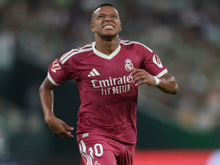 Kylian Mbappe reacts during Real Madrid's defeat at the Bernabeu